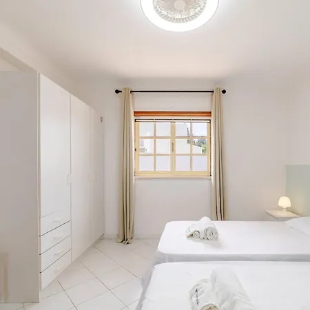 Ourapool - T By Hellovacations *
